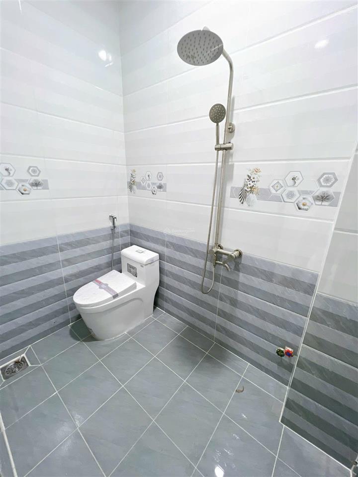 Bán nhà 01 trệt 02 lầu khu cư xá b5 (shr thổ 100%) diện tích sàn 200m2) hoàn công ( giá tốt alo e )