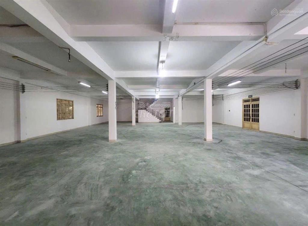 Cho thuê kho 820m2, 65 triệu/th đường phạm văn đồng, phường hiệp bình, tp thủ đức.