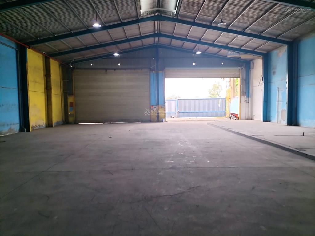 Cho thuê xưởng 1000m2, 50 triệu/th đường nguyễn duy trinh, gần vòng xoay phú hữu, quận 9