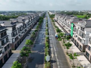 Cần trao lại cho người hữu duyên mảnh đất 127,3m2 sát vách kđt vinhomes hậu nghĩa, long an