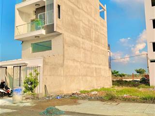 Bán nền đất thổ cư 6x17.5m view trực diện hồ điều hoà, đường oto 16m, vị trí siêu đẹp