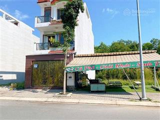 Sang nhanh nền đất 125m2 liền kề kcn pouyuen, sổ hồng riêng, xdtd