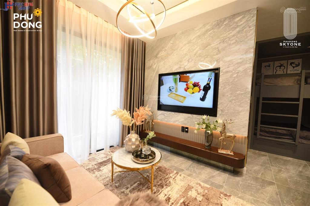 Căn góc 72,8m2, 2pn + 1  2wc giá yêu thương 2 tỷ 750 phú đông 5, t9/2027 nhận nhà, đang tầng 19