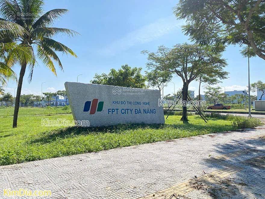 Giảm giá 500tr. bán gấp lô đất hiếm 2 mặt tiền đường 7,5m fpt city, đối diện toà ch fpt plaza 1.4&5
