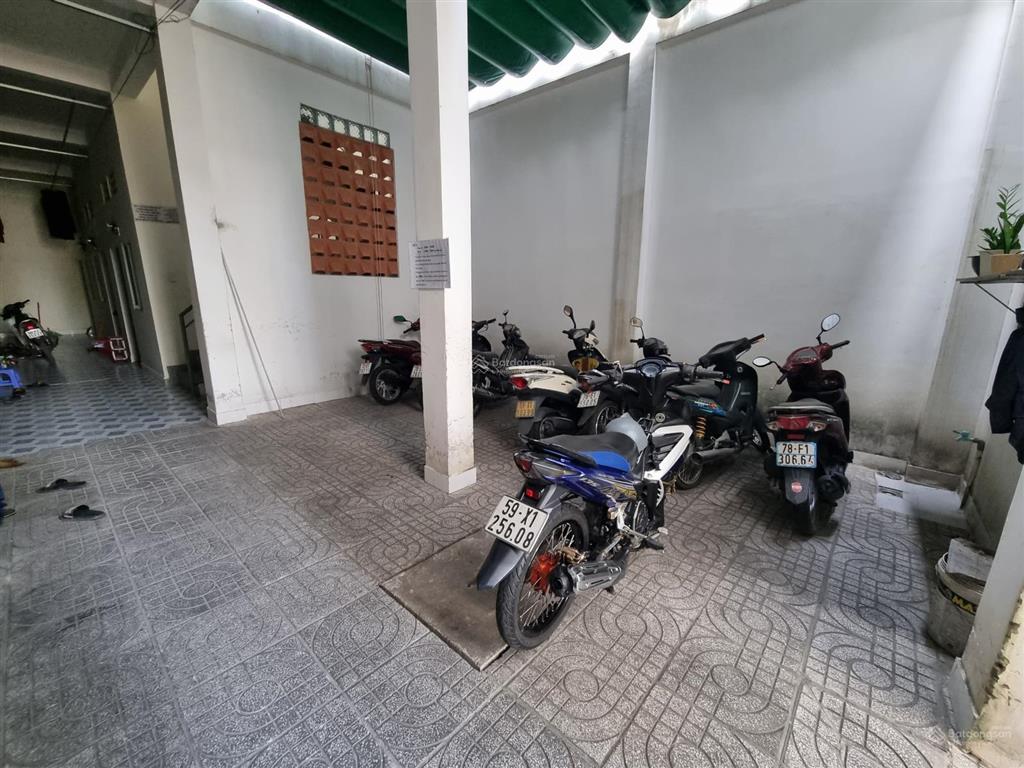 Phòng 18m2 ngay cao đẳng công thương q9, ngã 4 thủ đức, bình thái