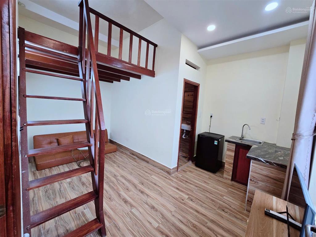 Ngay ngã 4 thủ đức, lê văn việt, phòng full nội thất rộng rãi, an ninh