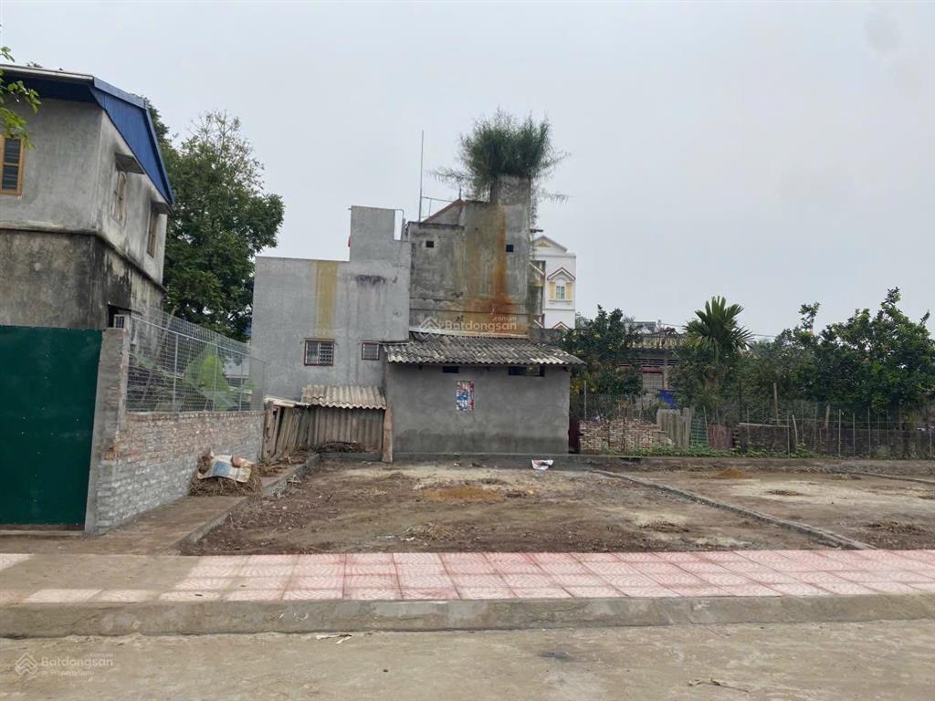 Cần bán mảnh 82m2 phân lô xã đại hùng. có vỉa hè ô tô tránh nhau. 0986 341 ***