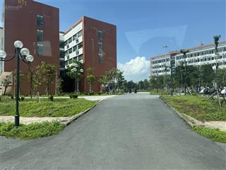Chính chủ gửi bán mảnh đất 152m2 ô tô tráh
tại sen trì  thạch thất.ngay gần đh fpt. gần kcnc
