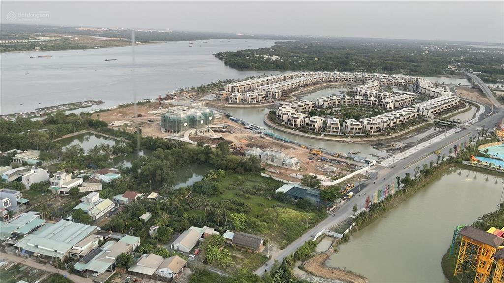Căn hộ be 2, dt 80m2, giá 4,9 tỷ the beverly, view công viên 36 hecta, hướng đông nam
