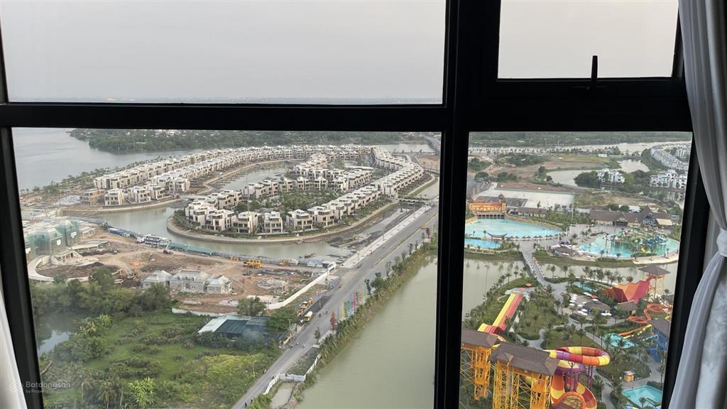 Căn hộ be 2, dt 80m2, giá 4,9 tỷ the beverly, view công viên 36 hecta, hướng đông nam