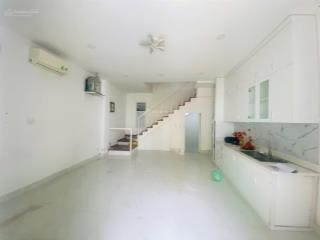Bán nhà riêng 3pn, 3wc giá 4,2 tỷ tại đường 11, trường thọ, thủ đức, view đẹp hot!