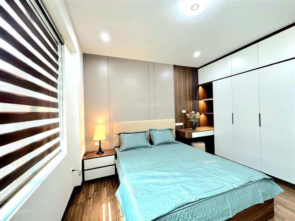 Cam kết đúng giá 7,8 tỷ sở hữu ngay căn 3pn view hồ, dt 100m2 hướng đn, vinhomes d'capitale tdh