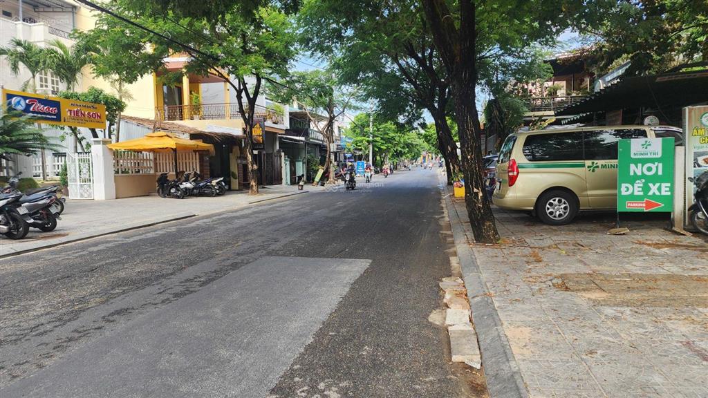 Nhà 3 tầng mặt tiền lý thường kiệt hội an