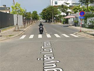 Bán nhà 2 mt nguyễn lộ trạch và nguyễn xuân nhỉ  vị trí cực đẹp  ngay dự án căn hộ masteri