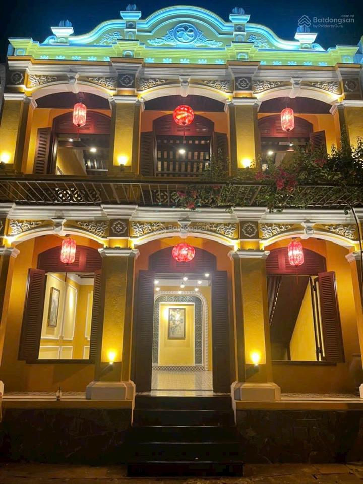 1 siêu phẩm tuyệt đỉnh giữa lòng phố hội an hàng hiếm, không có cái thứ 2, căn nhà lát sàn gỗ 2