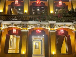 1 siêu phẩm tuyệt đỉnh giữa lòng phố hội an hàng hiếm, không có cái thứ 2, căn nhà lát sàn gỗ 2