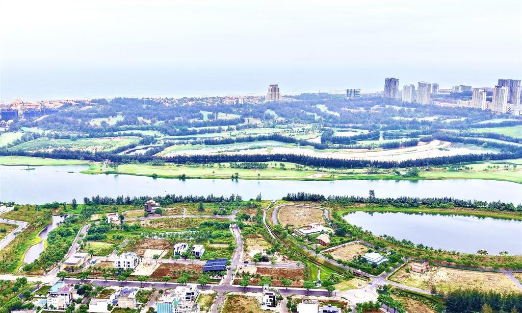 Đất biệt thự góc 2 mặt tiền sông cổ cò quận ngũ hành sơn diện tích hiếm có 1112m2 giá 54tr/m2