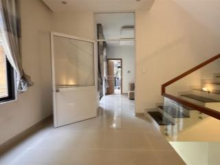 Nhà góc 3 tầng 3 mặt thoáng full nội thất vừa ở vừa kinh doanh quận hải châu, đà nẵng