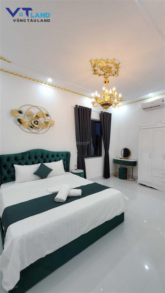 Bán biệt thự mới, cao cấp, phong cách âu, gần biển bãi sau. khu vực yên tĩnh an ninh tốt, giá tốt