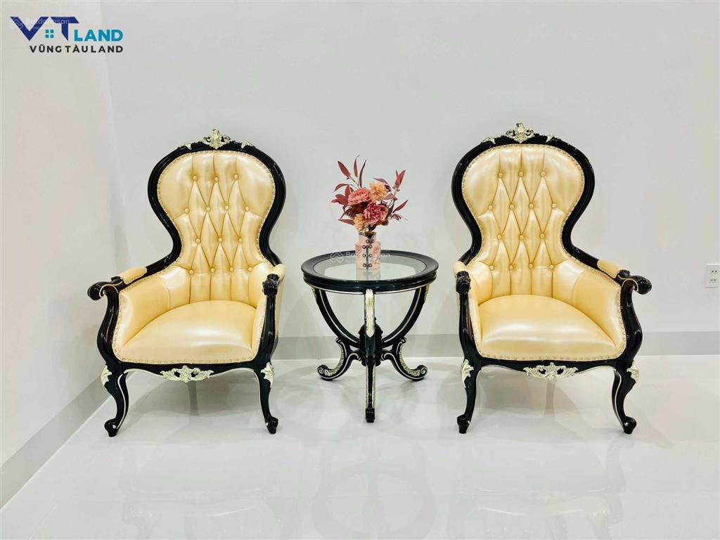 Bán biệt thự mới, cao cấp, phong cách âu, gần biển bãi sau. khu vực yên tĩnh an ninh tốt, giá tốt
