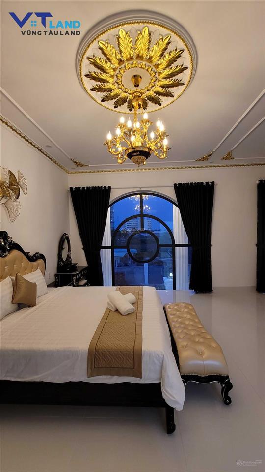 Bán biệt thự mới, cao cấp, phong cách âu, gần biển bãi sau. khu vực yên tĩnh an ninh tốt, giá tốt