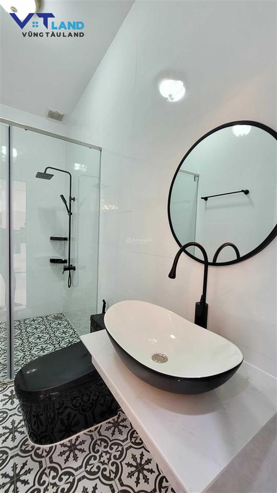Bán biệt thự mới, cao cấp, phong cách âu, gần biển bãi sau. khu vực yên tĩnh an ninh tốt, giá tốt