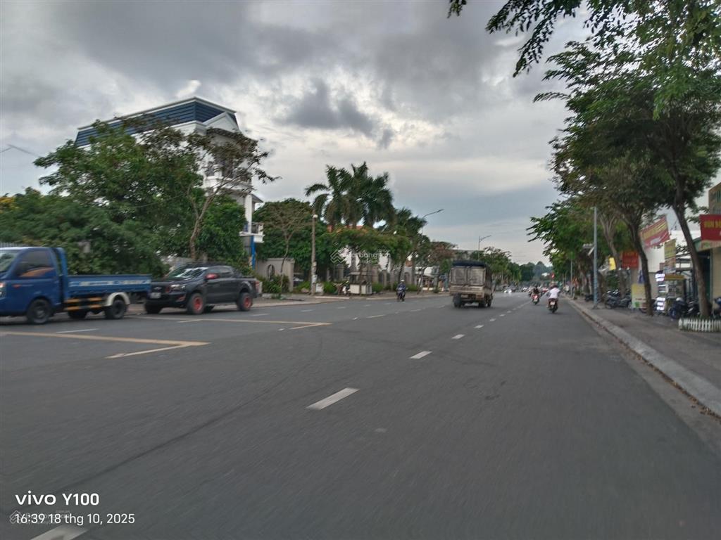 Bán nhà mặt phố trần hưng đạo, 8,9 tỷ, 124 m2, giá ưu đãi, nhiều tiện ích