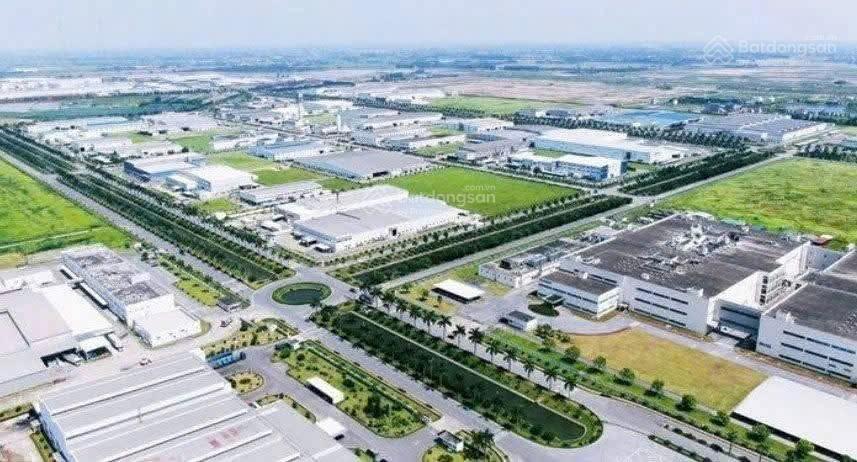 Cho thuê xưởng 2575m2 khu cnc q9,hcm
