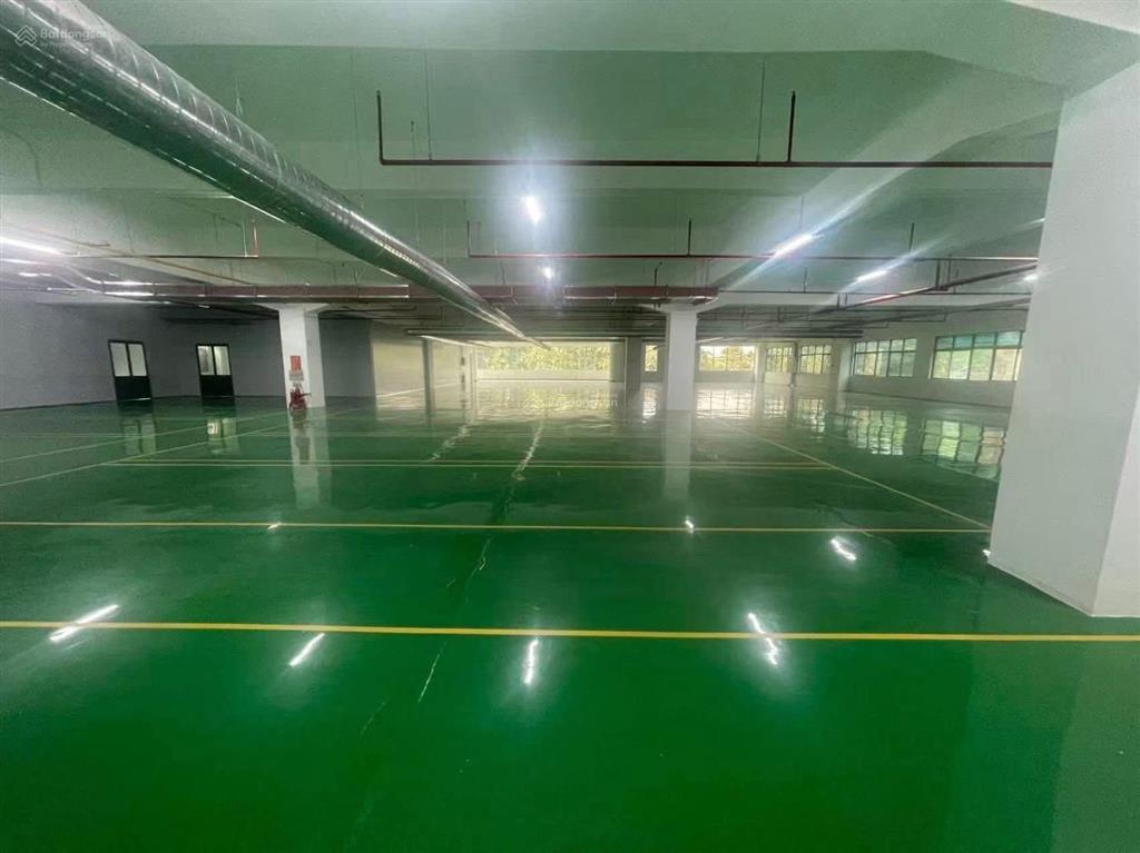 Cho thuê xưởng 2575m2 khu cnc q9,hcm