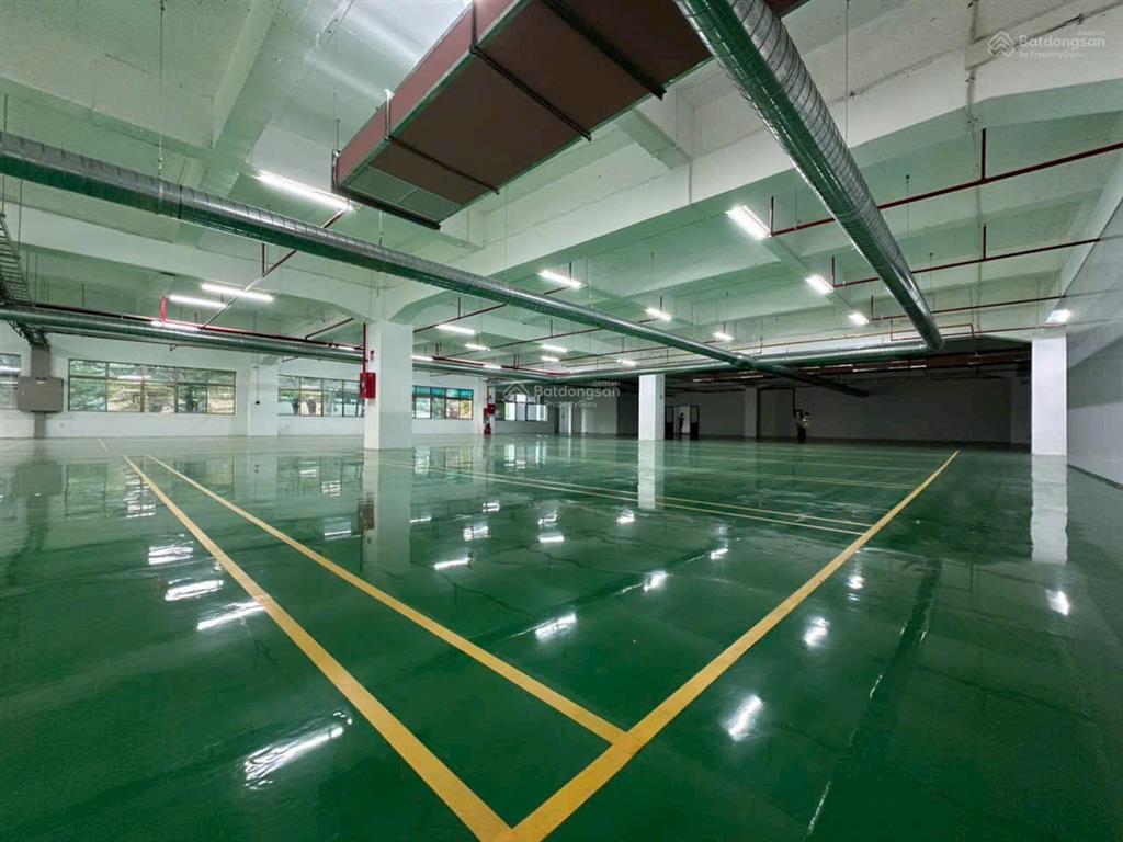 Cho thuê xưởng 2575m2 khu cnc q9,hcm