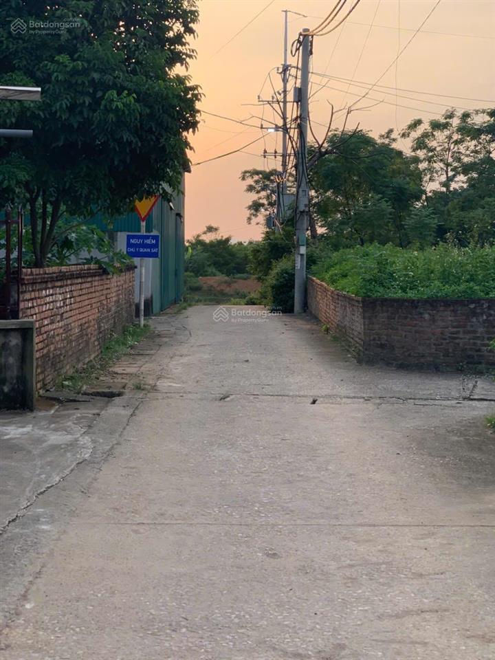 Cần bán 189m2 ngay gần đường đôi khu cnc phú cát  hòa lạc giá chỉ hơn 30tr/m2 rẻ nhất khu vực