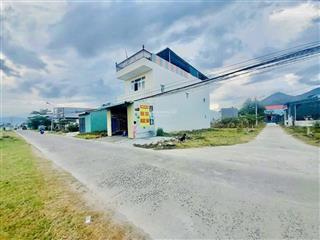 Từ vị trí đất cách đường liên xã chỉ 25m. cách chợ và uỷ ban chỉ 800m đường oto thông thoáng