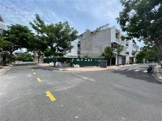 Lô góc đối diện công viên hà quang 1 hướng nam. dt 117m2 giá bán 10 tỷ  0901 920 ***