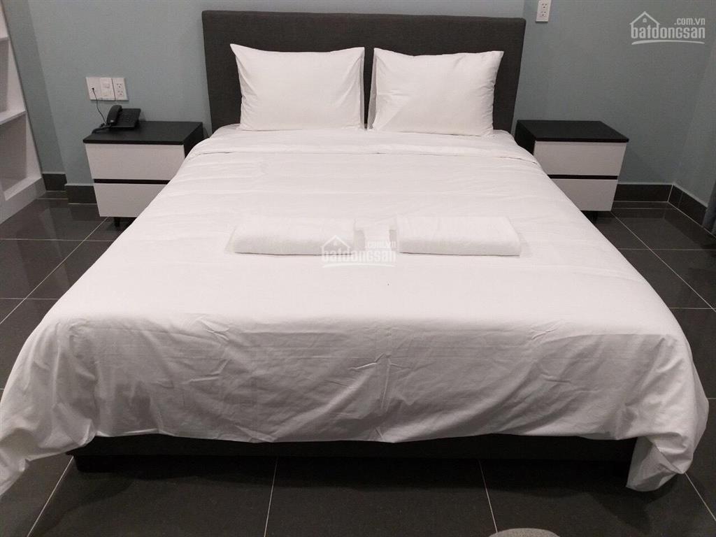 Bán khách sạn góc 2 mặt tiền đường lớn hưng gia hưng phước phú mỹ hưng ngay cổng sky garden 88 tỷ