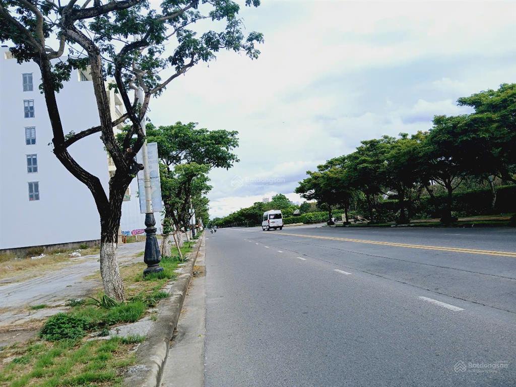 Cần bán 306m đất đường võ nguyên giáp, ngũ hành sơn vị trí đẹp đối diện furama