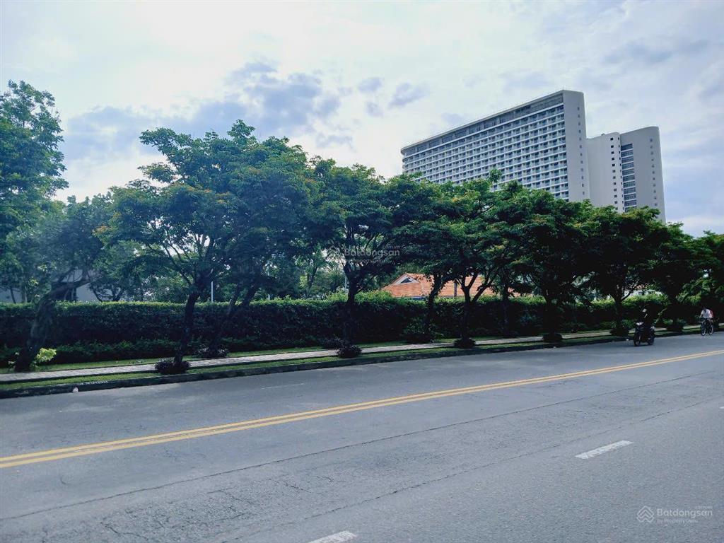 Cần bán 306m đất đường võ nguyên giáp, ngũ hành sơn vị trí đẹp đối diện furama