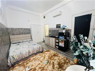 Căn hộ 30m2 full nội thất ngay vòng xoay cống quỳnh nguyễn trãi q1
