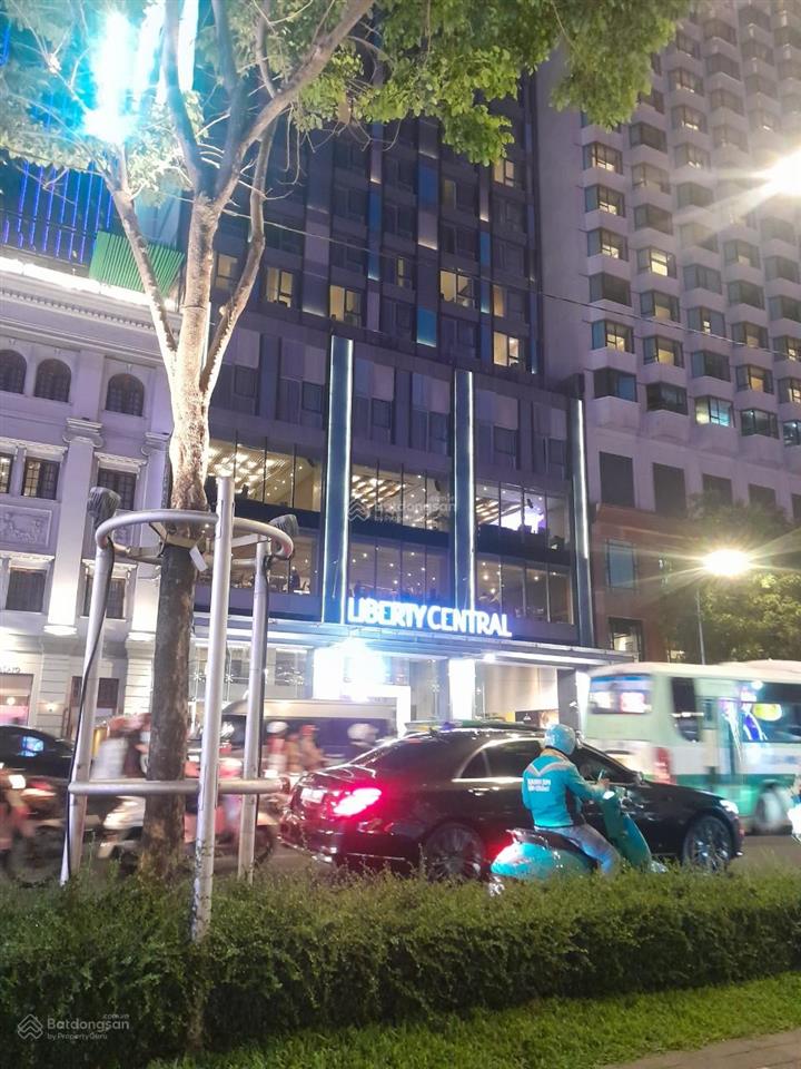 Bán nhà mặt tiền cách mạng tháng tám, quận 10, 40x50m, giá 350 tỷ tl.  0931 775 ***