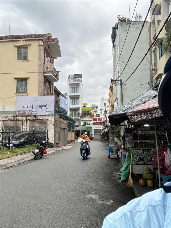 Bán nhà mặt tiền nội bộ lý thường kiệt  tô hiến thành q. 11, dt 7x15m, trệt giá 20,5 tỷ tl