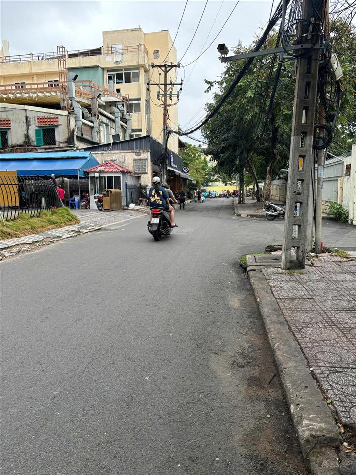 Bán nhà mặt tiền nội bộ lý thường kiệt  tô hiến thành q. 11, dt 7x15m, trệt giá 20,5 tỷ tl