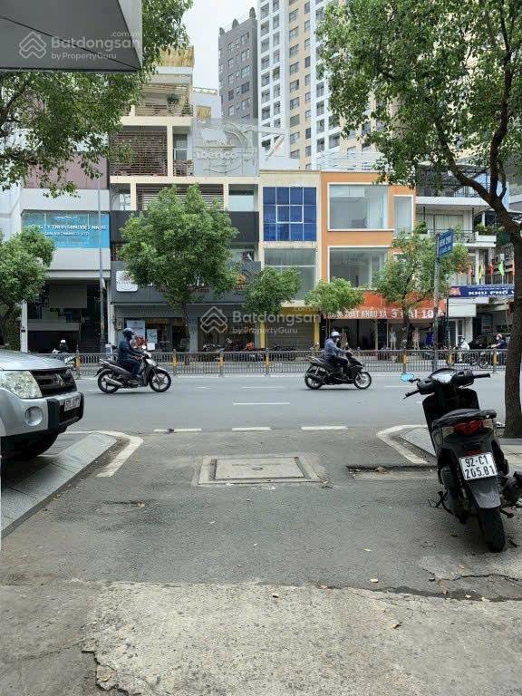 Bán nhà mặt tiền nội bộ hậu giang p2 q6, 8x12m, cấp 4 tiện xây mới, giá 21,5 tỷ