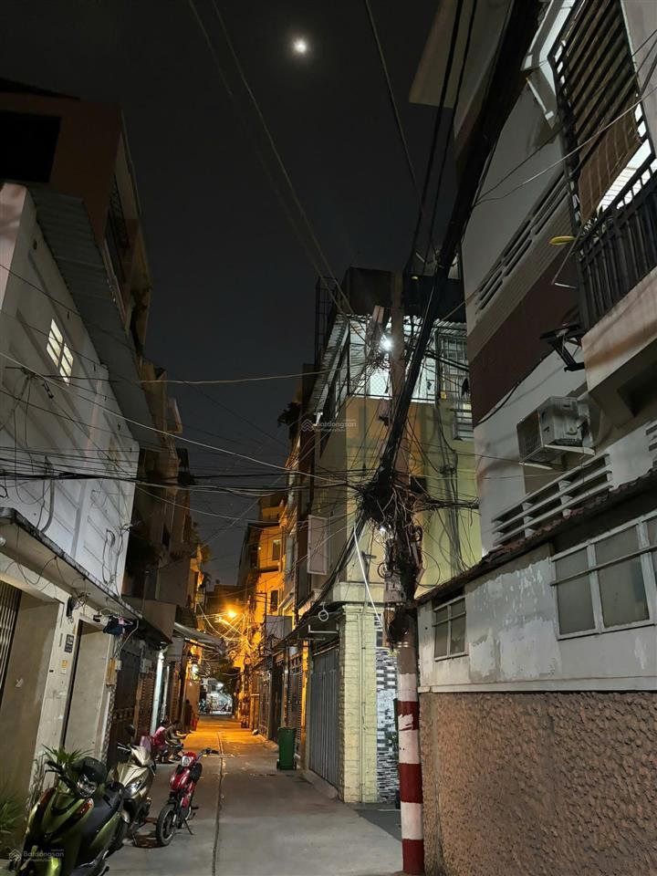 Nhà hxh hai bà trưng, phường võ thị sáu, q3, hcm, di chuyển đến q 1, 5 bước, 4,8x16m, giá 13,8 tỷ