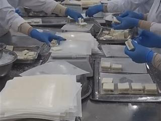 Bán nhà máy chế biến thủy sản đang hoạt động, đất 2.5ha, vùng nuôi 1300ha, giá 350 tỷ, chính chủ