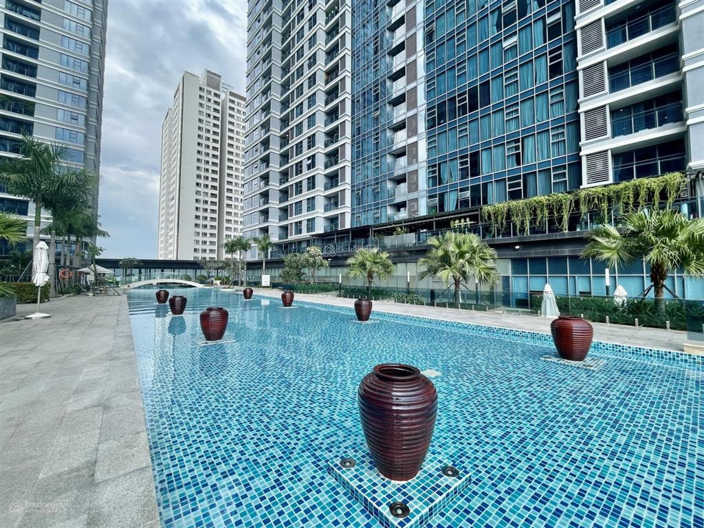 Căn góc 3pn/133m2  19,5 tỷ, sunwah pearl  view sông giá tốt