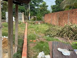Đất nhà mặt tiền nhựa hoa vàng cần bán, xã mỹ hạnh, gần chợ buôn bán kinh doanh ok