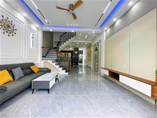 Mua nhà đẹp giáp hóc môn |dt 5x25.5m | shr hoàn công| sau lưng ubnd mỹ hạnh