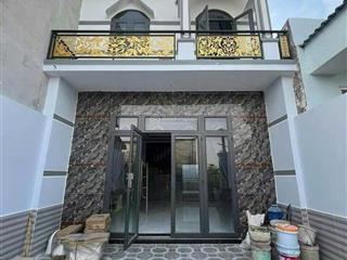 Bán nhà sổ hồng riêng gần cafe lê cảnh, 1t, 1l giá 2 tỷ 2