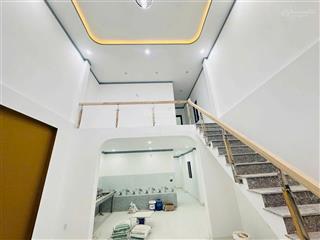 Bán nhà 1 trệt 1 lầu tại mỹ xuân dt 100m2, 2pn, 2wc, mặt tiền 5m, ngõ 5m. nhà báo đẹp