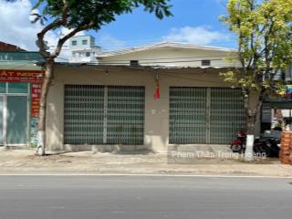 Đất xây khách sạn 2 mặt tiền đường phạm văn đồng đối diện kđt vĩnh hoà 499m2  giá 82trđ/m2