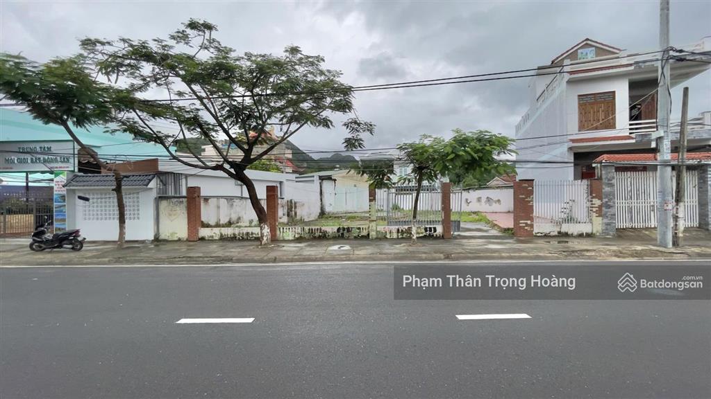 Bán đất vàng 2 mặt tiền phạm văn đồng  rộng 20,8m  đối diện kđt nghỉ dưỡng  giá chỉ 130tr/m2